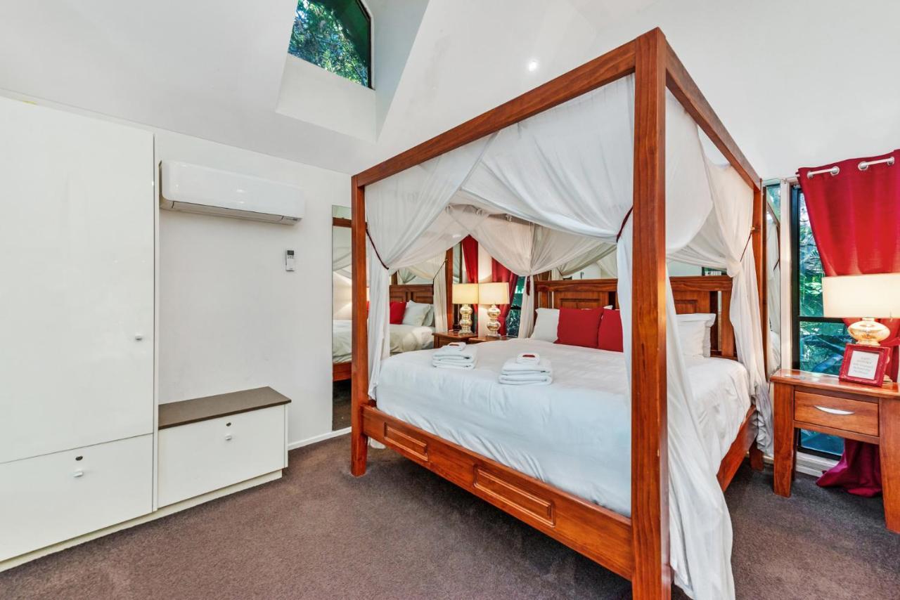 Chalet On Gallery Walk - King Bed, Spa, Fireplace, Wifi & Netflix, Linger A While Mount Tamborine Bagian luar foto