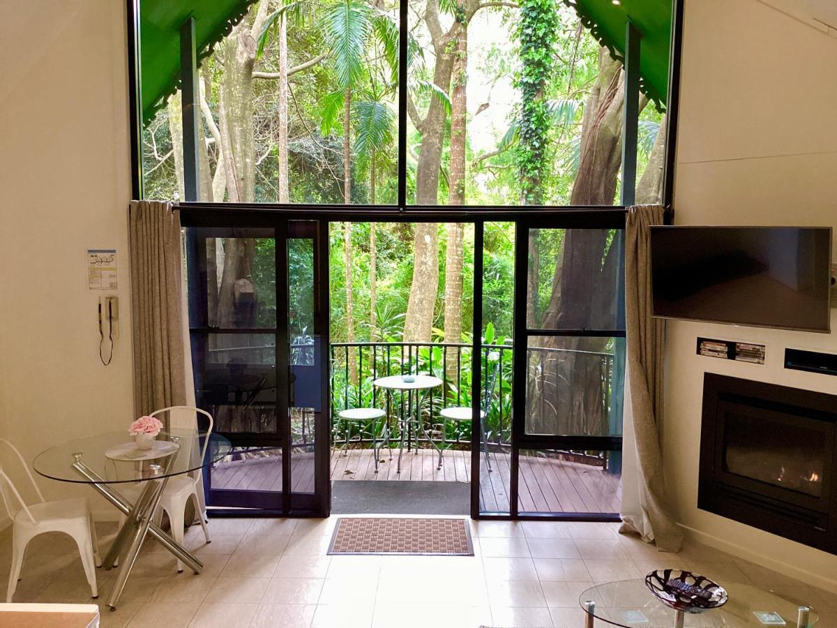 Chalet On Gallery Walk - King Bed, Spa, Fireplace, Wifi & Netflix, Linger A While Mount Tamborine Bagian luar foto