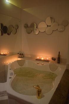 Chalet On Gallery Walk - King Bed, Spa, Fireplace, Wifi & Netflix, Linger A While Mount Tamborine Bagian luar foto